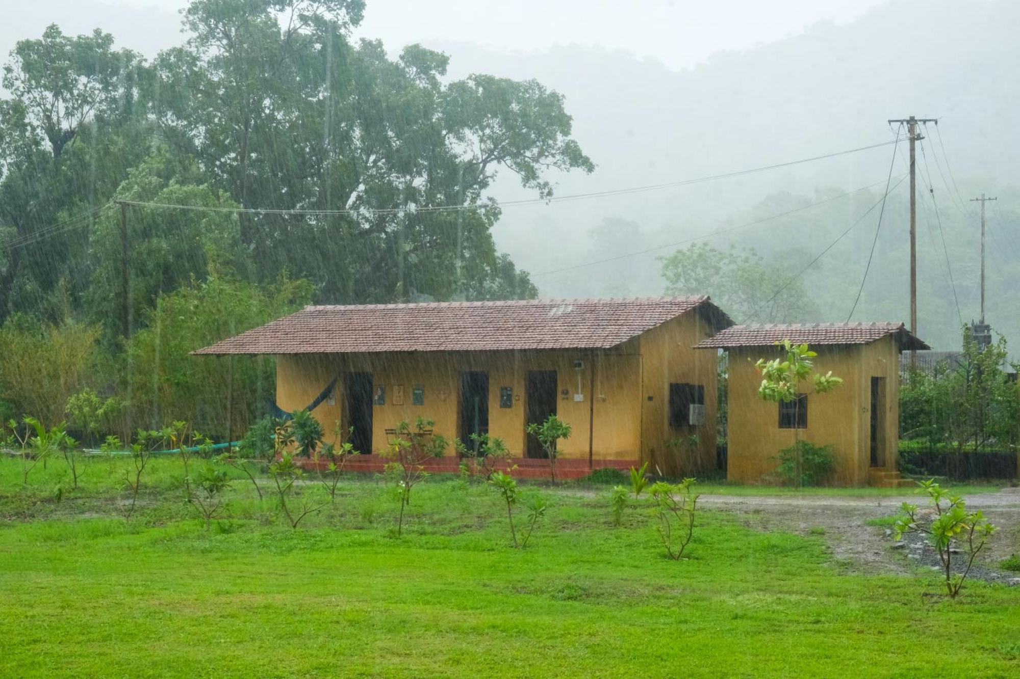 King'S Landing Villa Karjat Luaran gambar